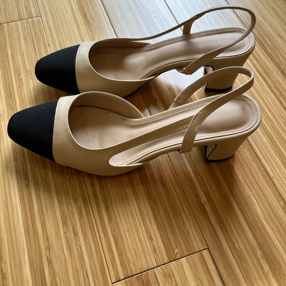 Nude & Black Heeled Slingbacks, sz 8 - Picture 4 of 6